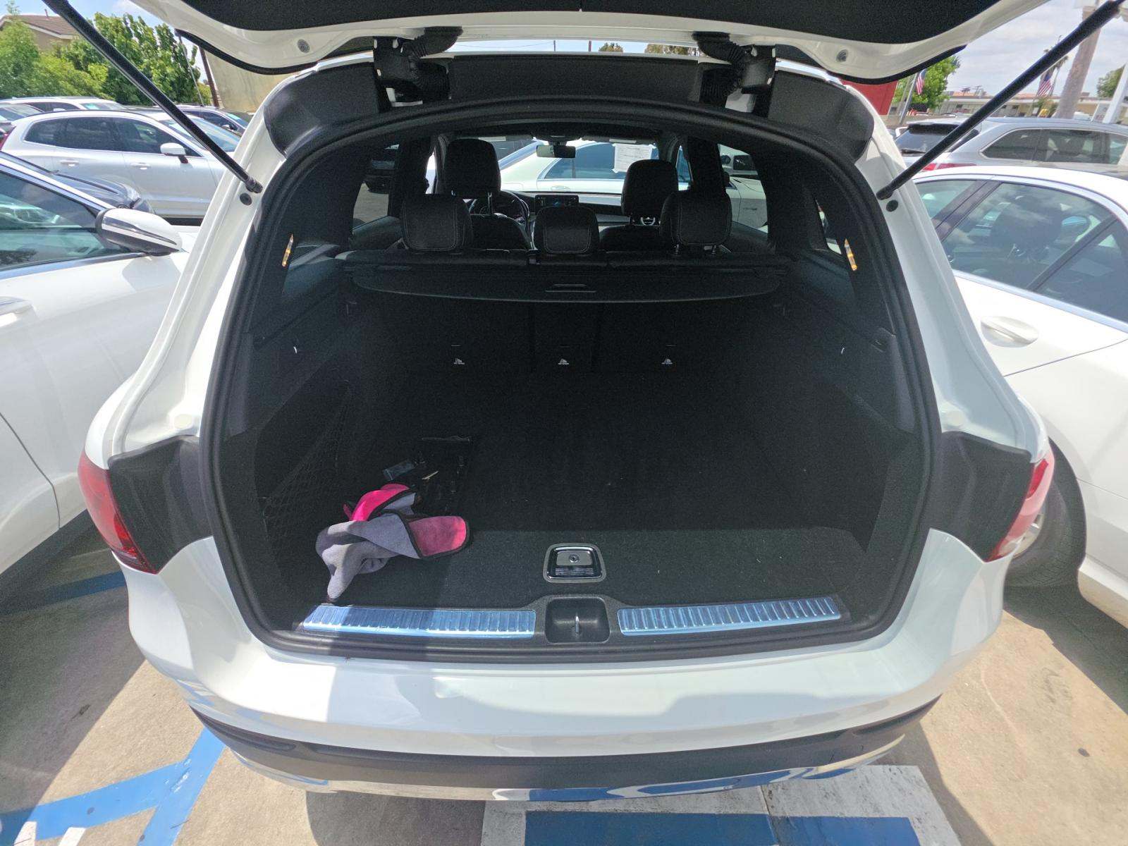 2021 Mercedes-Benz GLC GLC 300 RWD