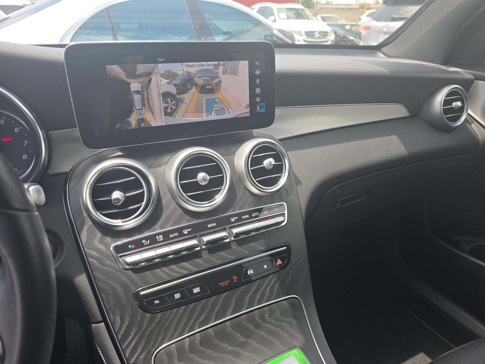 2021 Mercedes-Benz GLC GLC 300 RWD