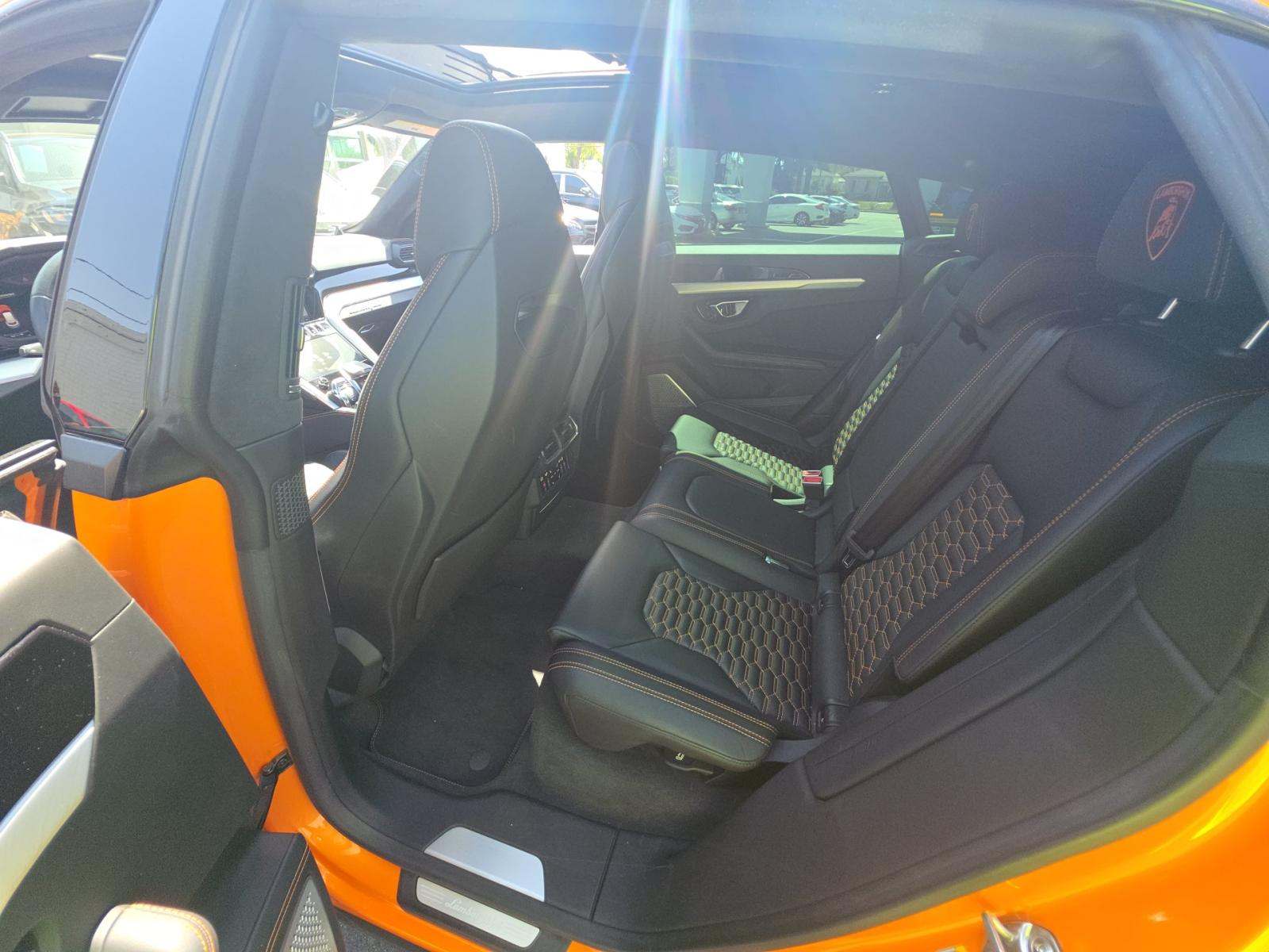 2021 Lamborghini Urus Base AWD
