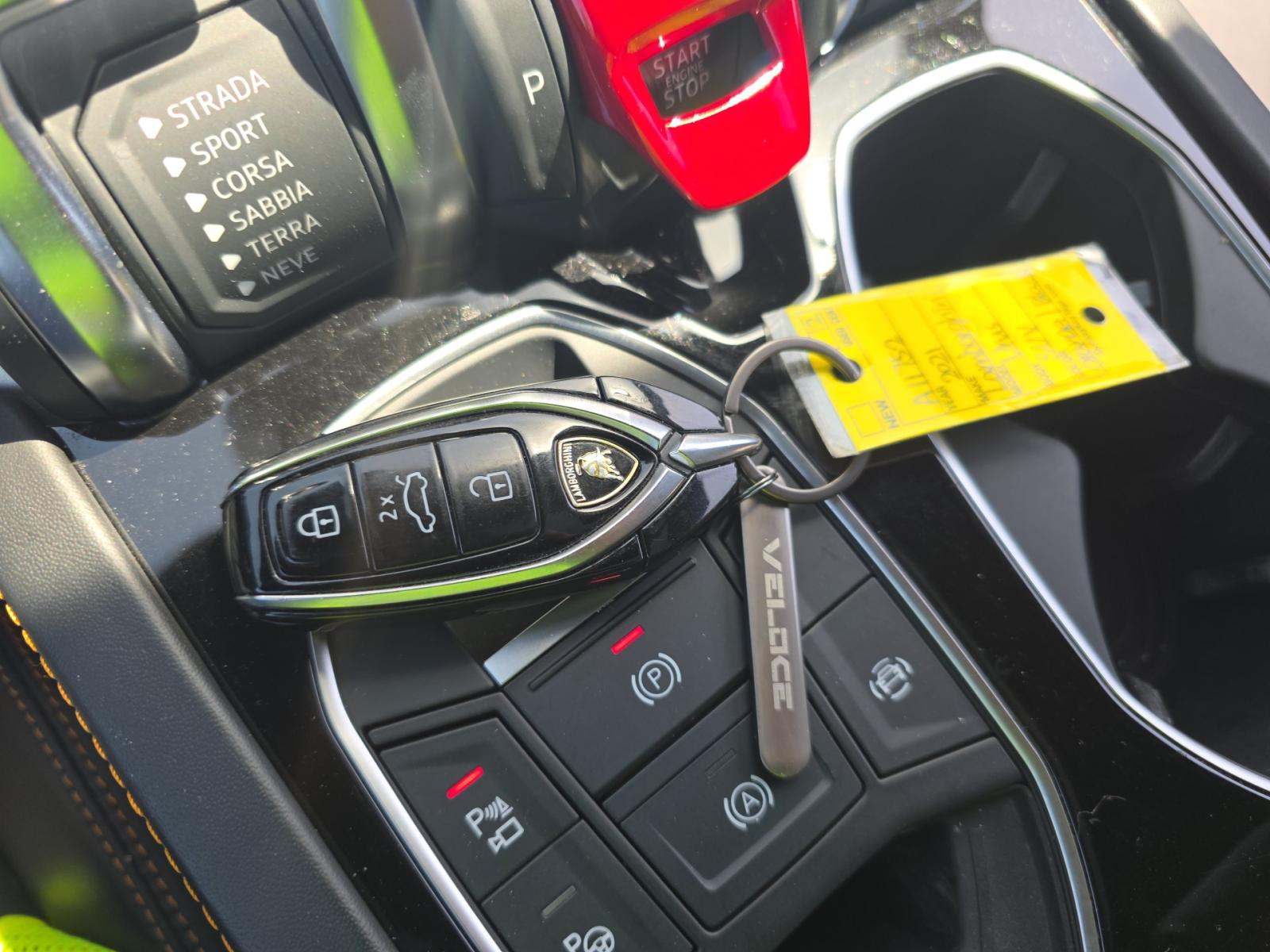 2021 Lamborghini Urus Base AWD