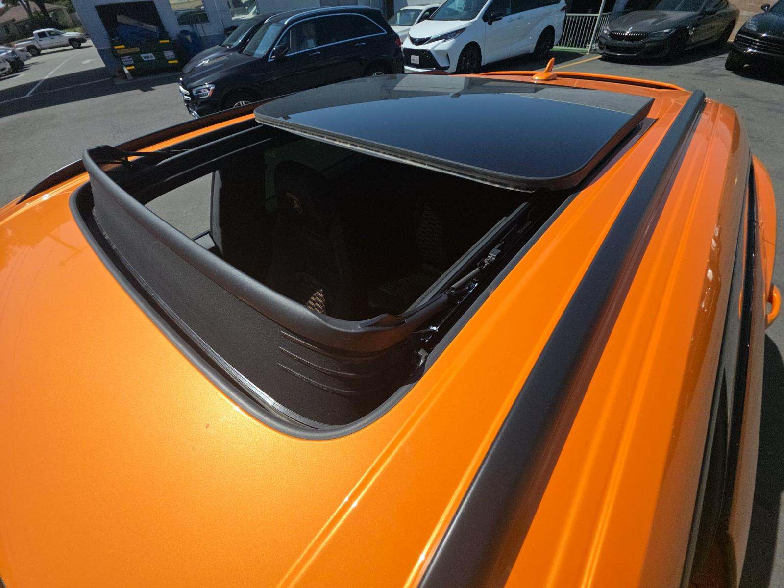 2021 Lamborghini Urus Base AWD