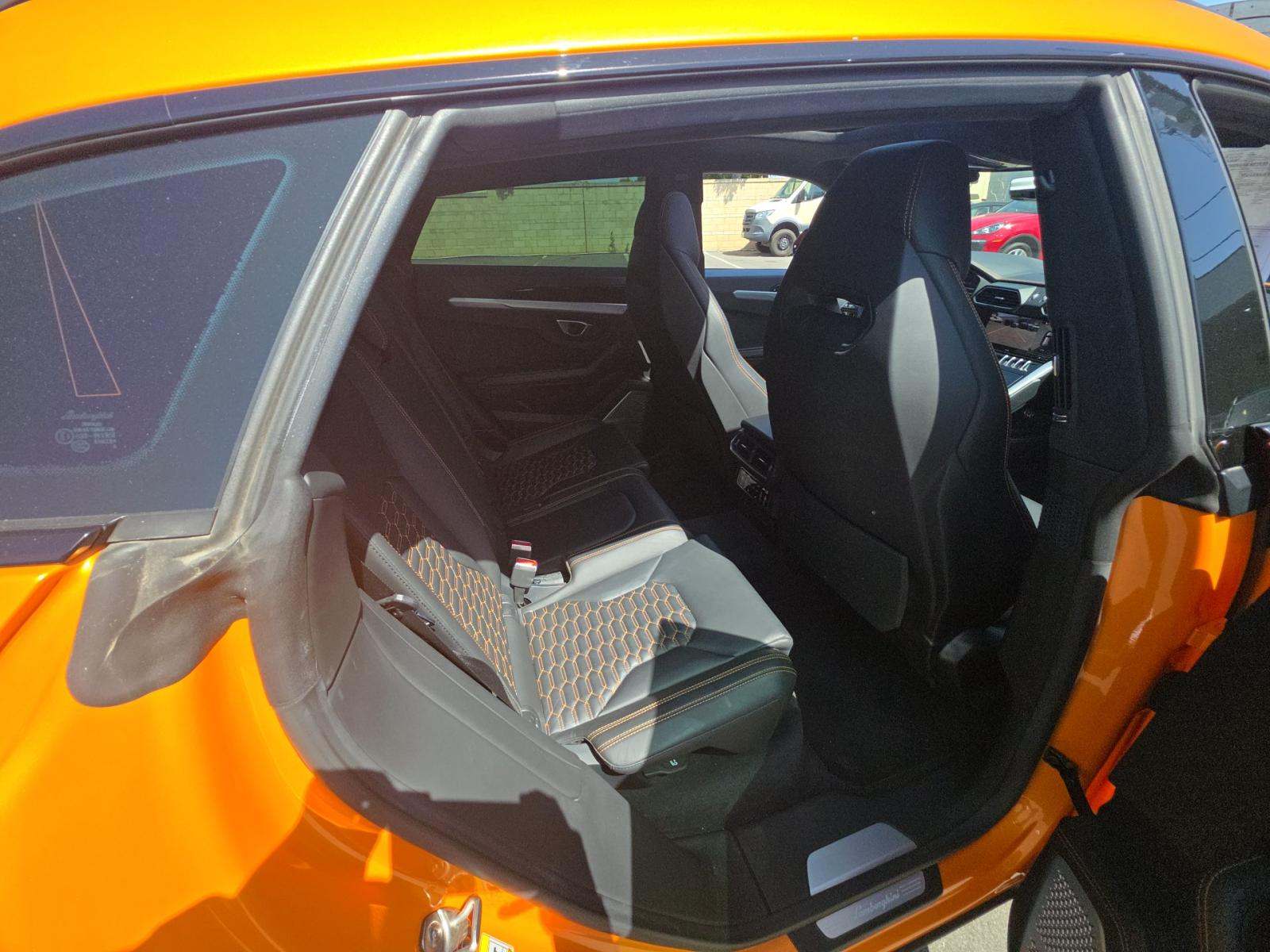 2021 Lamborghini Urus Base AWD
