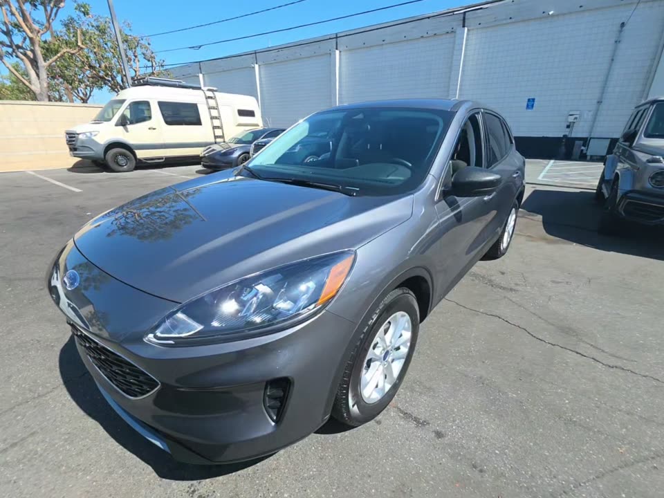 2022 Ford Escape SE FWD