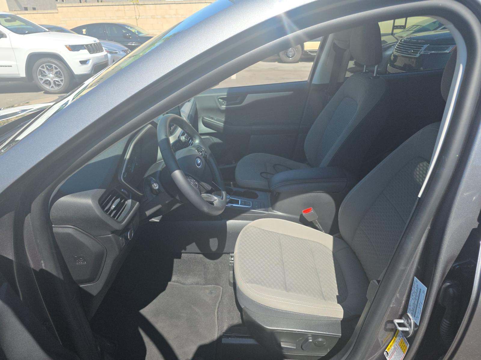 2022 Ford Escape SE FWD