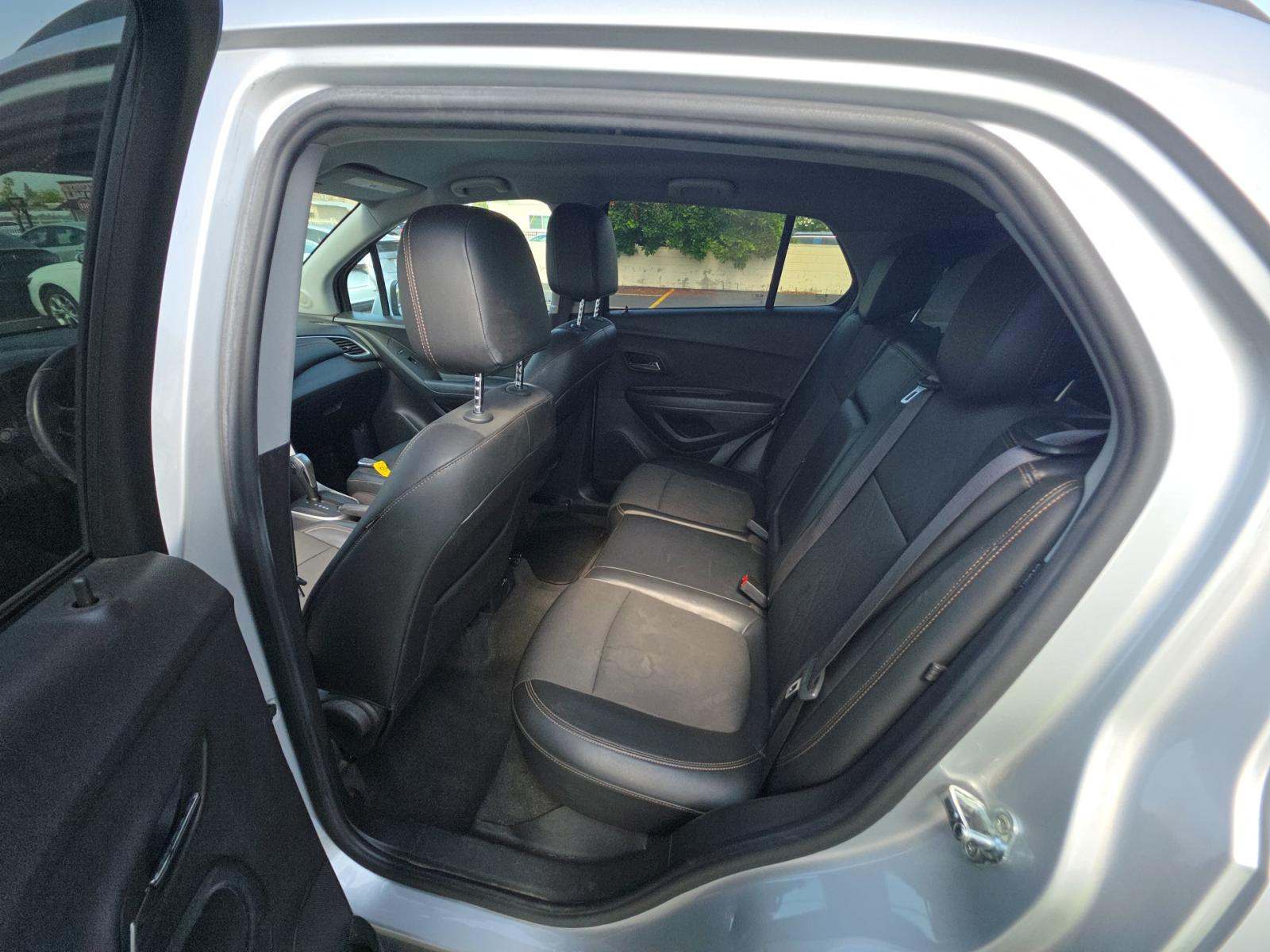CHEVROLET TRAX - 9