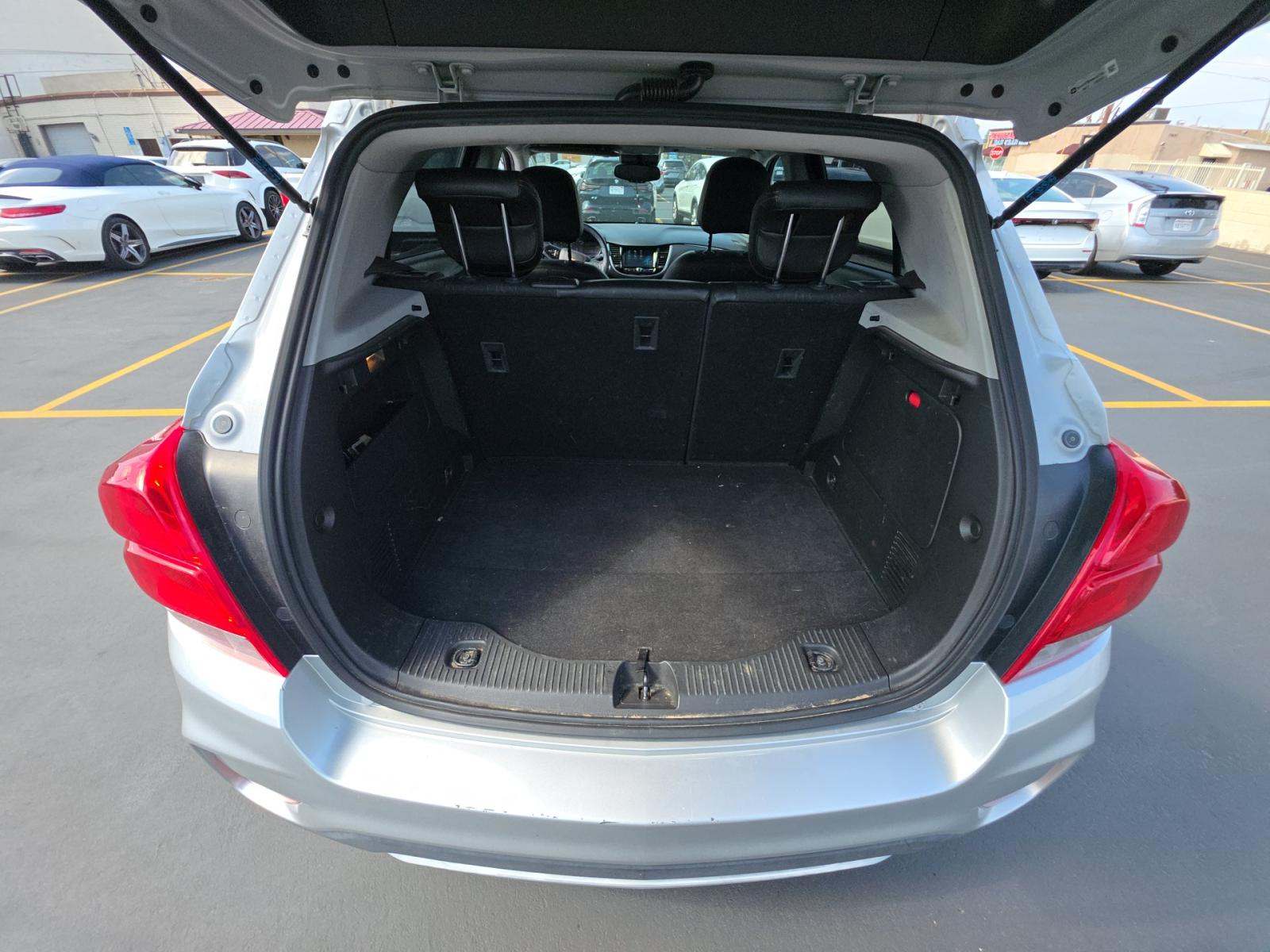 CHEVROLET TRAX - 10