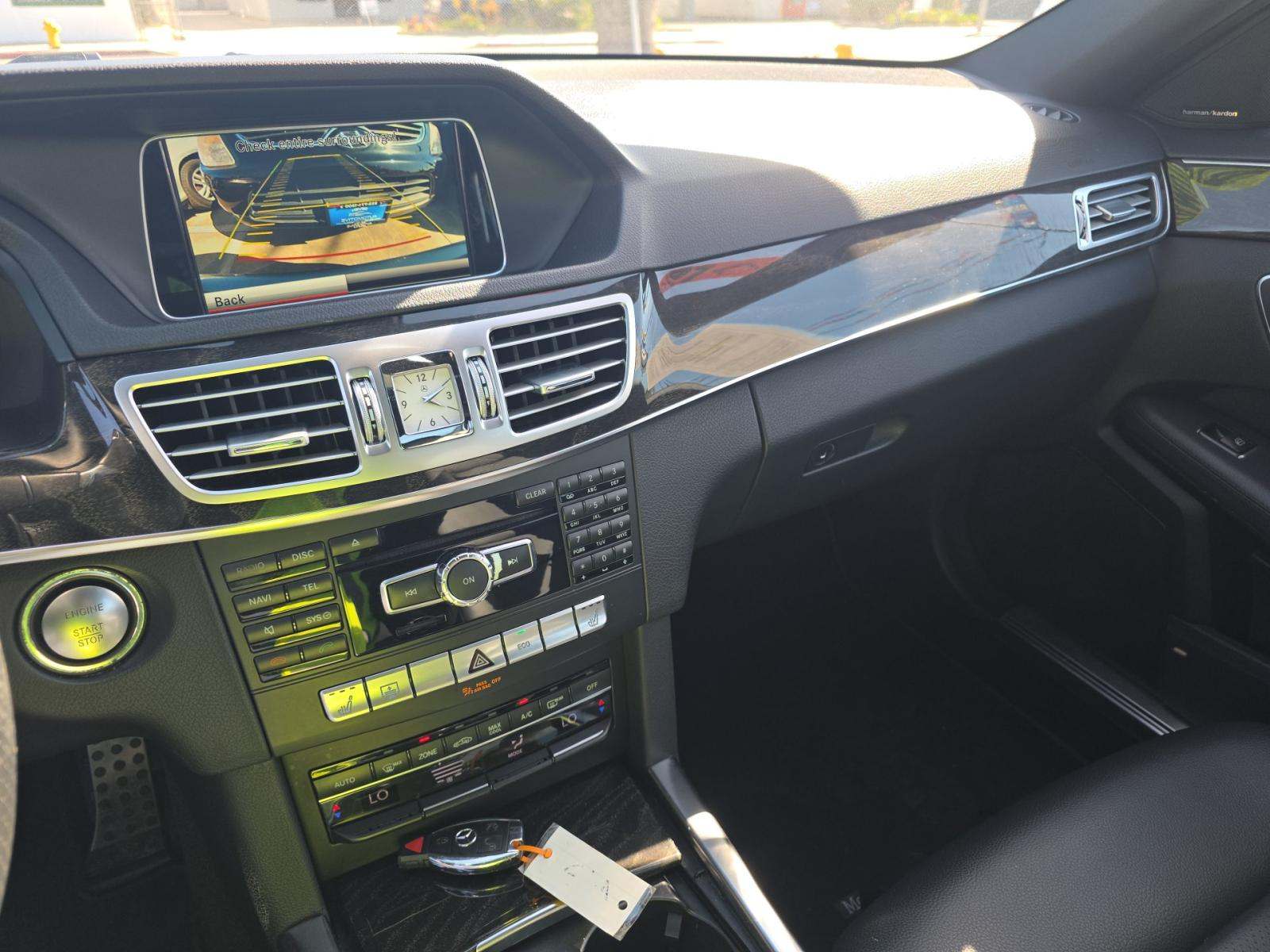 MERCEDES-BENZ E-CLASS - 10