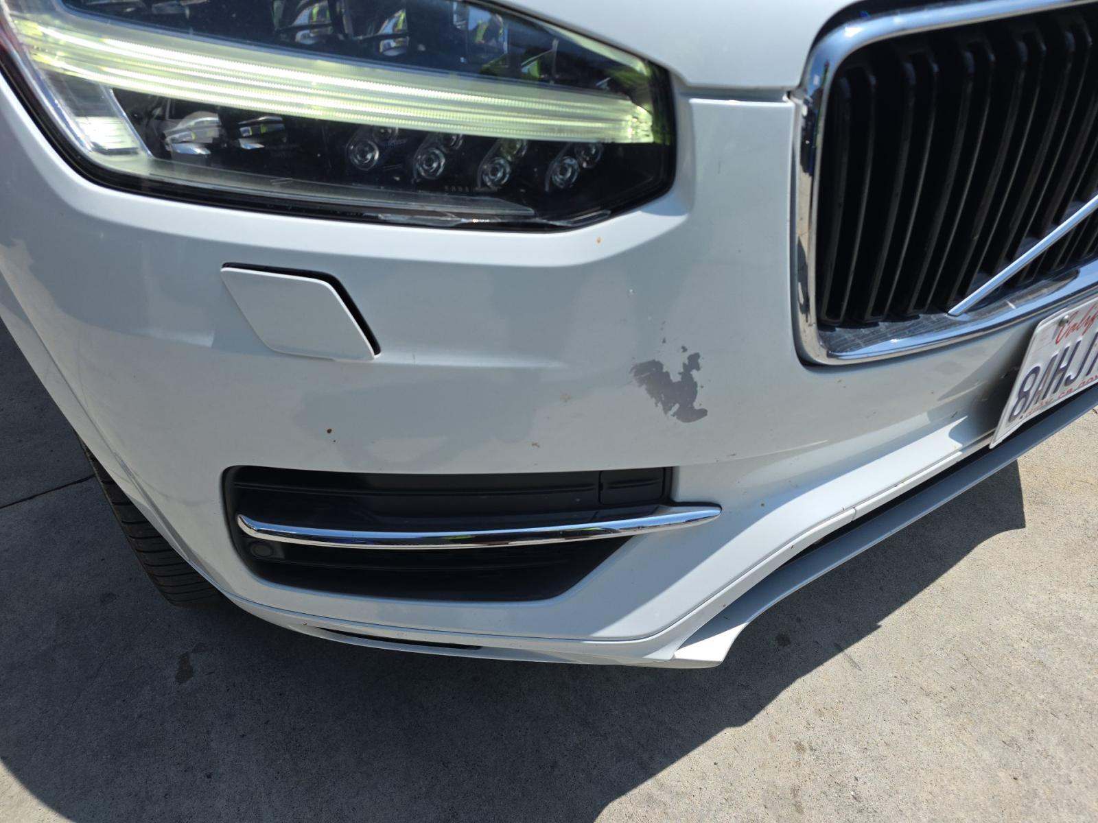 2018 Volvo XC90 T6 Momentum AWD