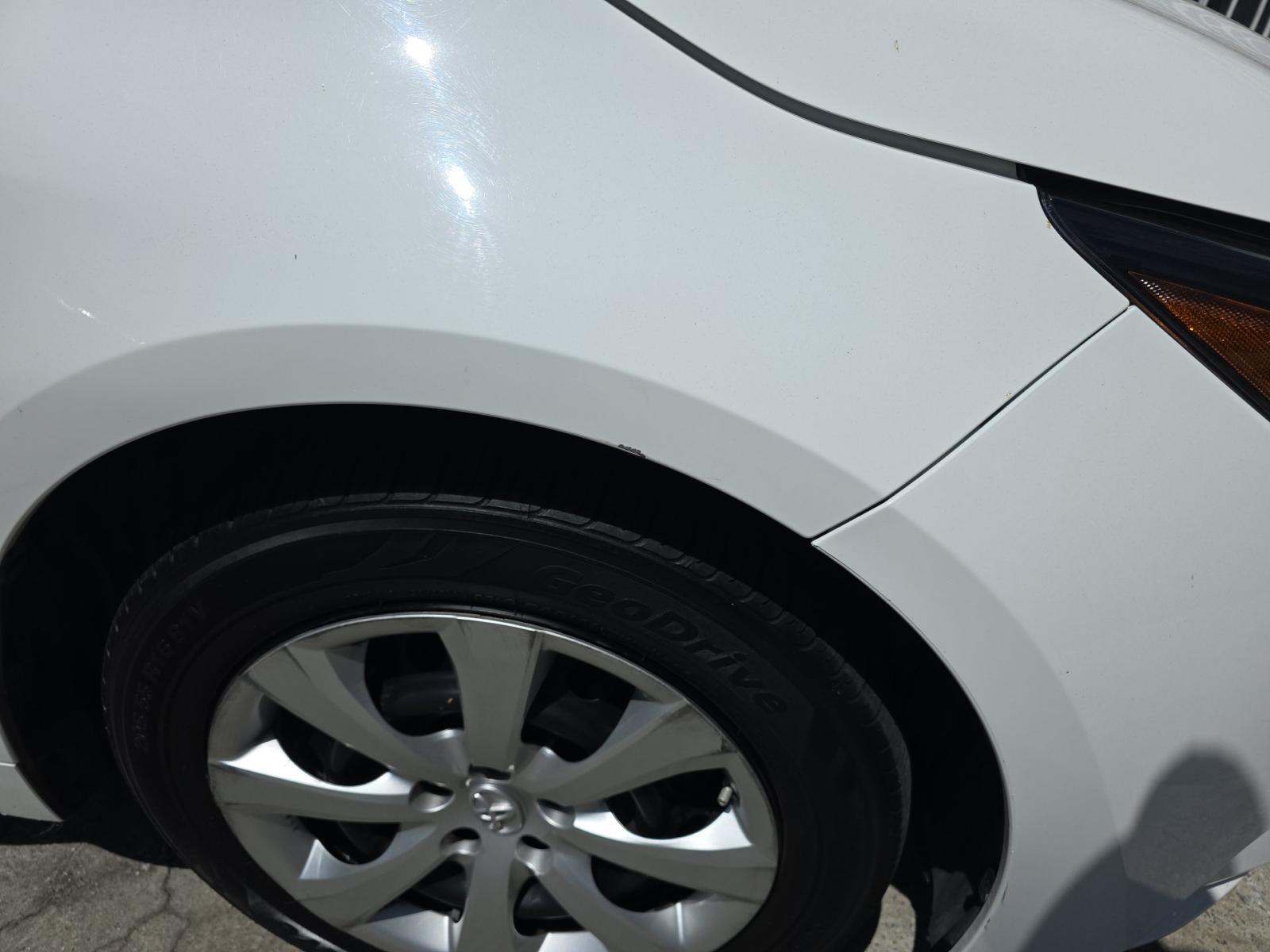 2020 Toyota Corolla LE FWD
