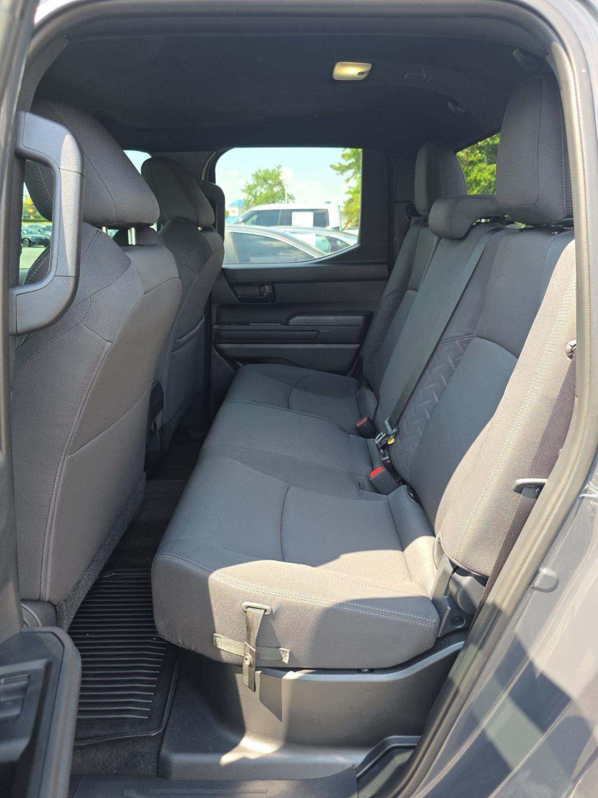 2024 Toyota Tacoma SR5 AWD