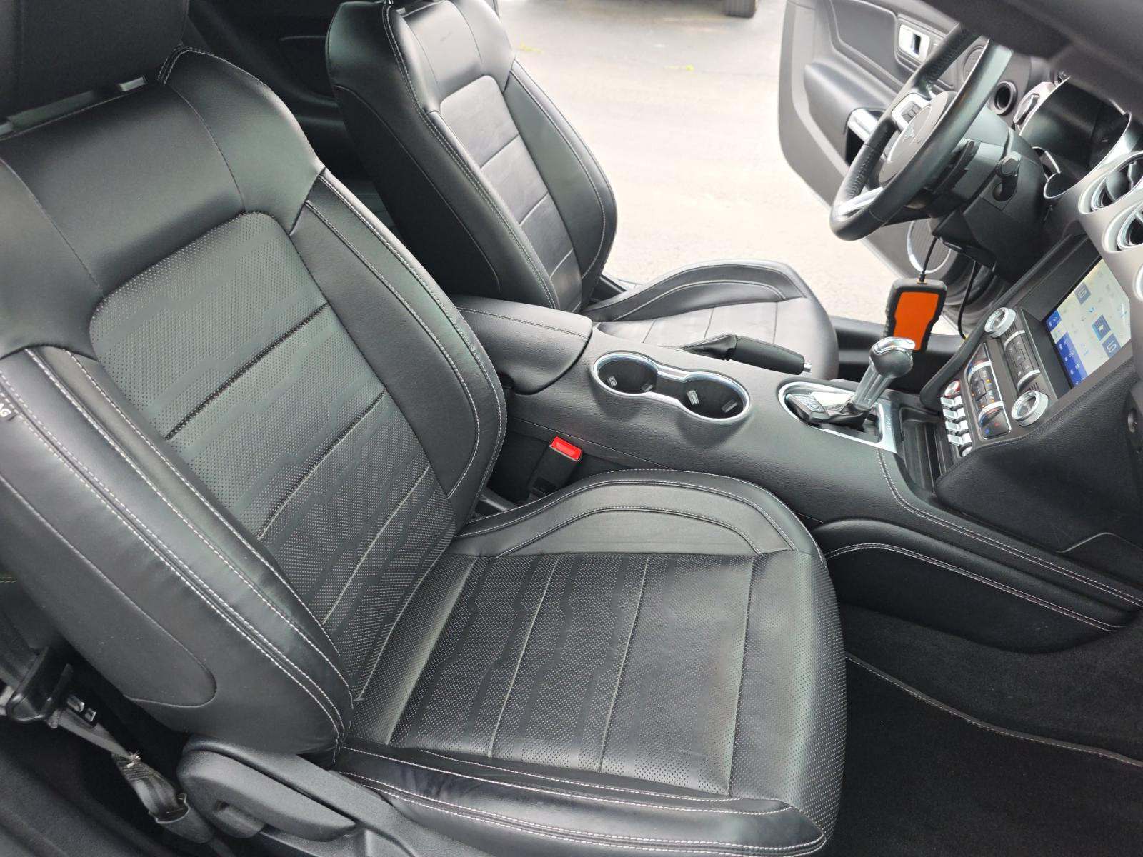 2022 Ford Mustang EcoBoost Premium RWD