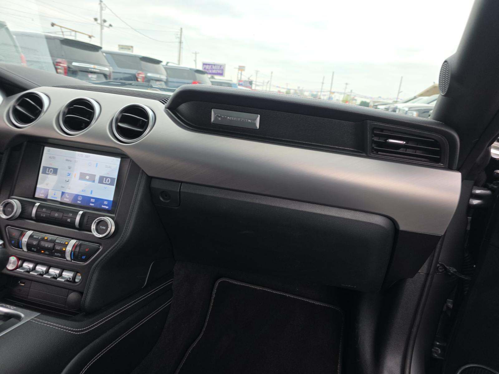 2022 Ford Mustang EcoBoost Premium RWD