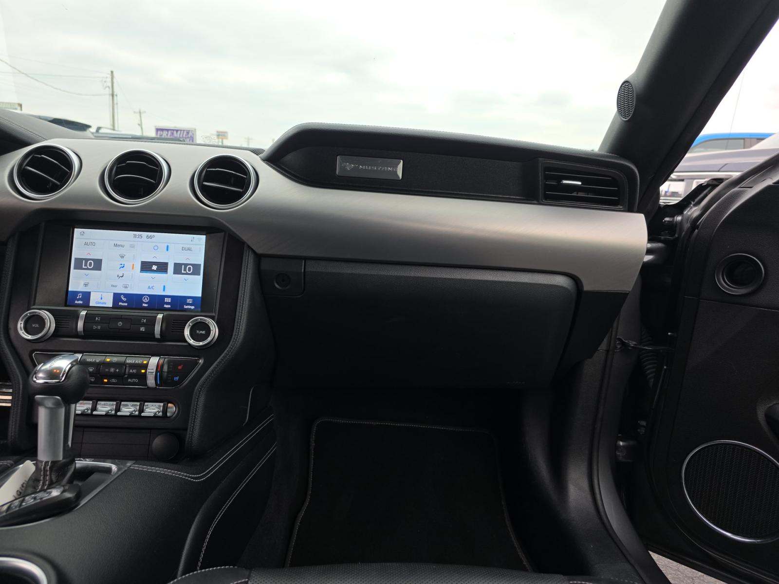 2022 Ford Mustang EcoBoost Premium RWD