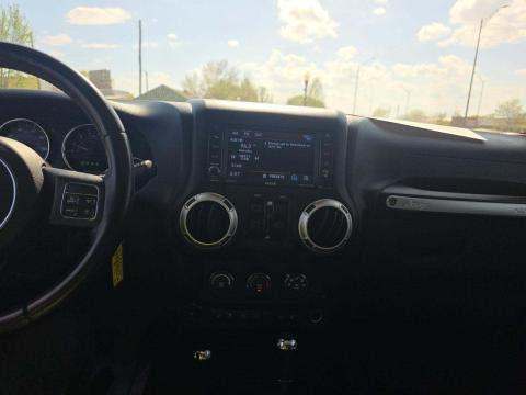 JEEP UNLIMITED SAHARA - 6