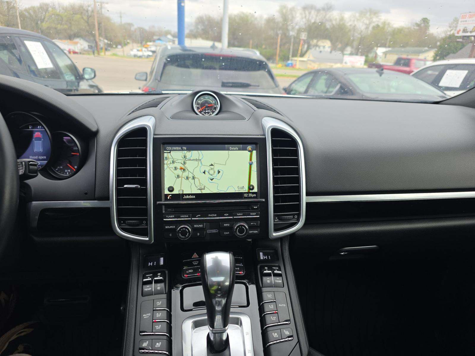 PORSCHE CAYENNE - 10