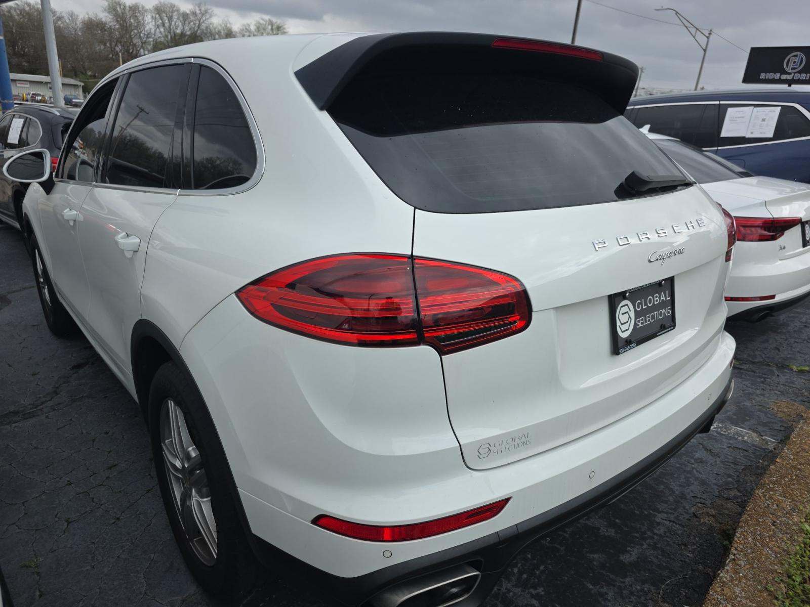 PORSCHE CAYENNE - 2