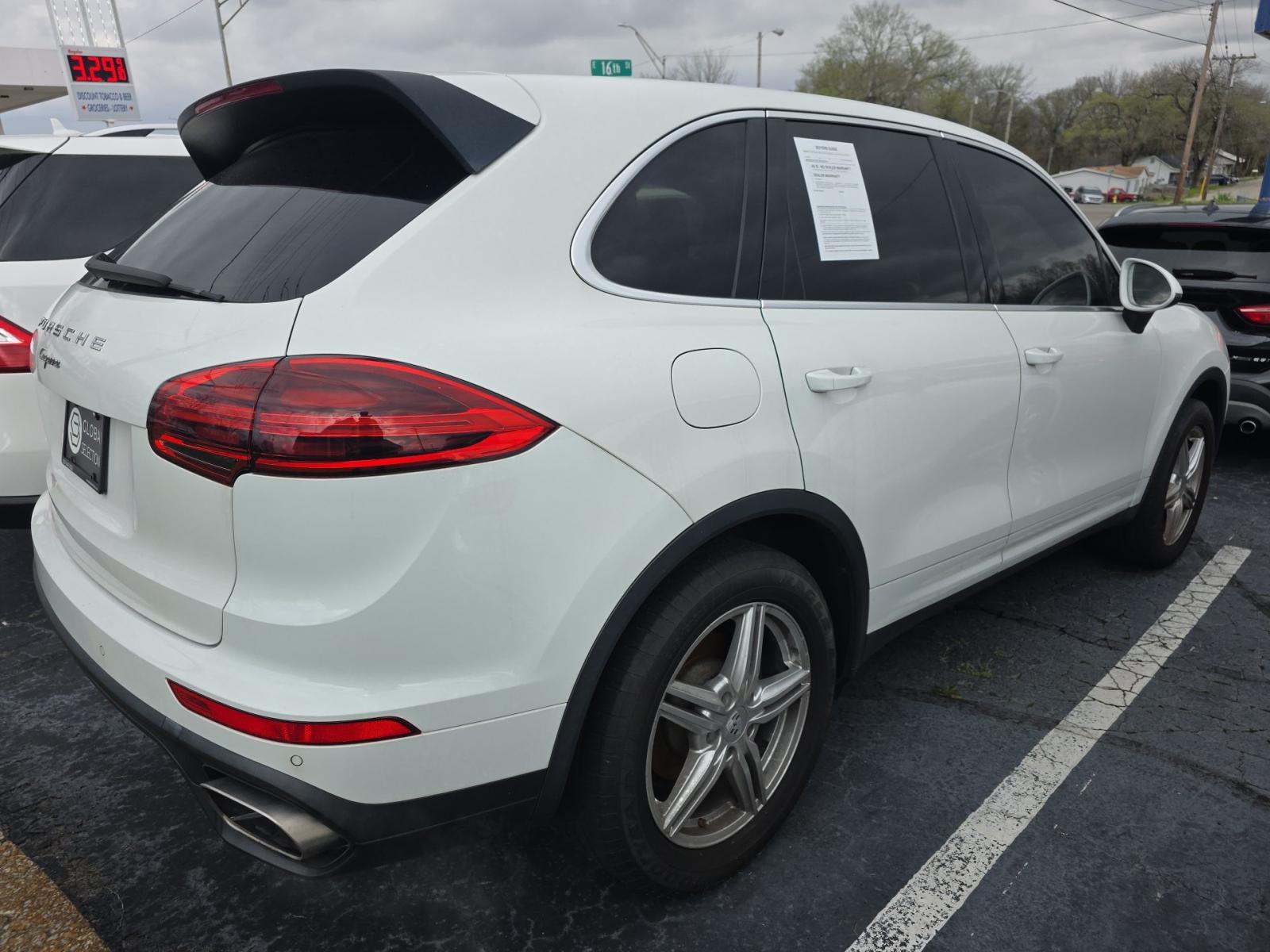 PORSCHE CAYENNE - 3