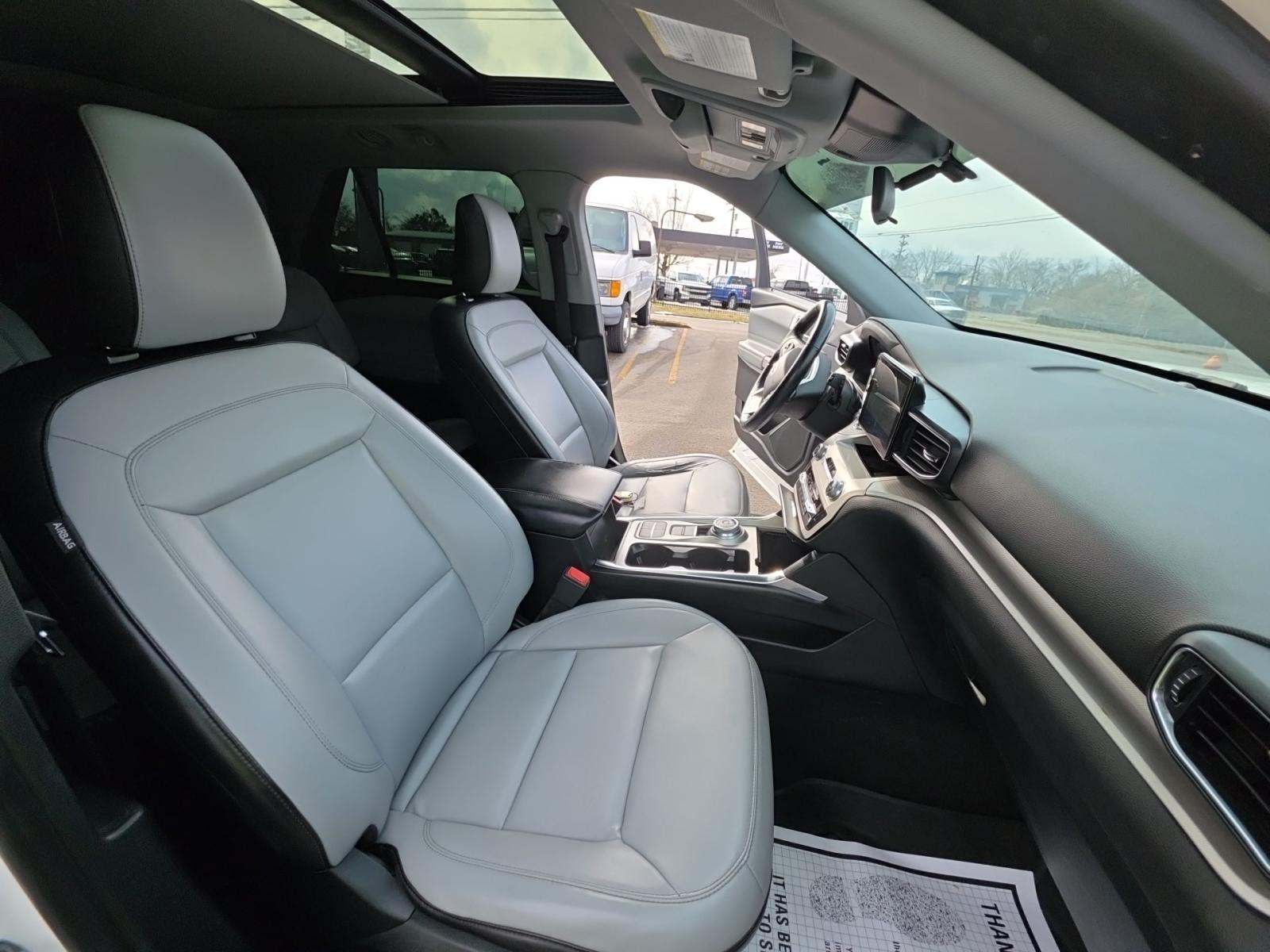 2021 Ford Explorer XLT RWD