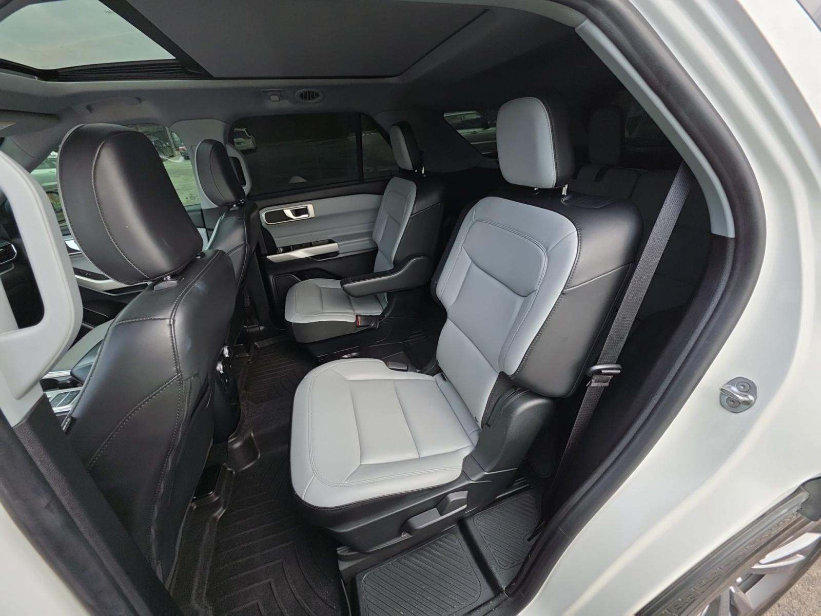 2021 Ford Explorer XLT RWD