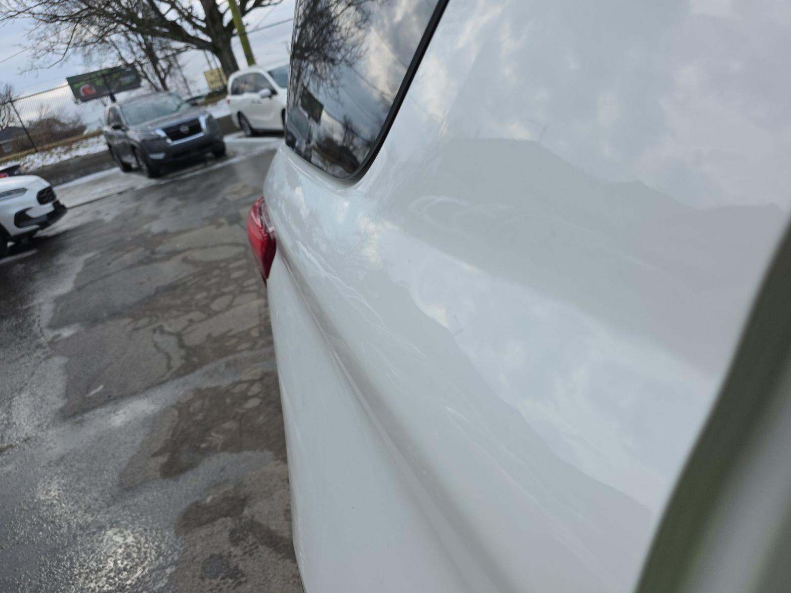 2021 Ford Explorer XLT RWD