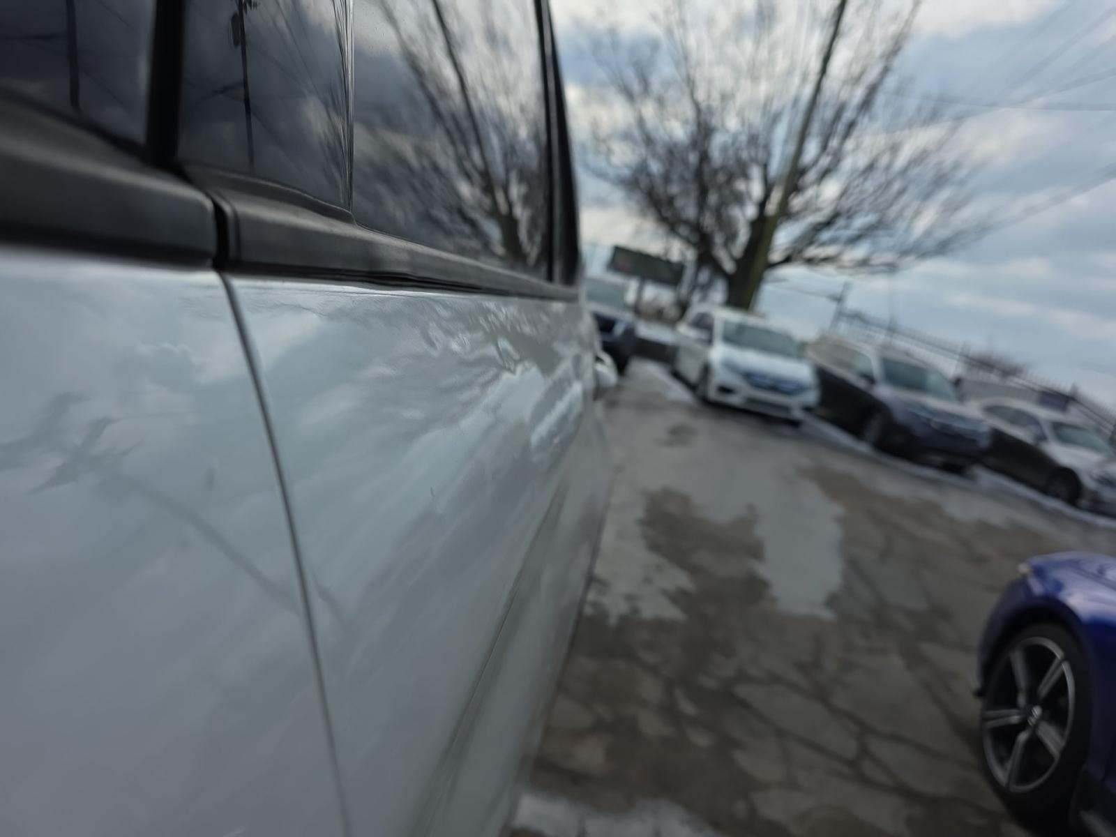 2021 Ford Explorer XLT RWD