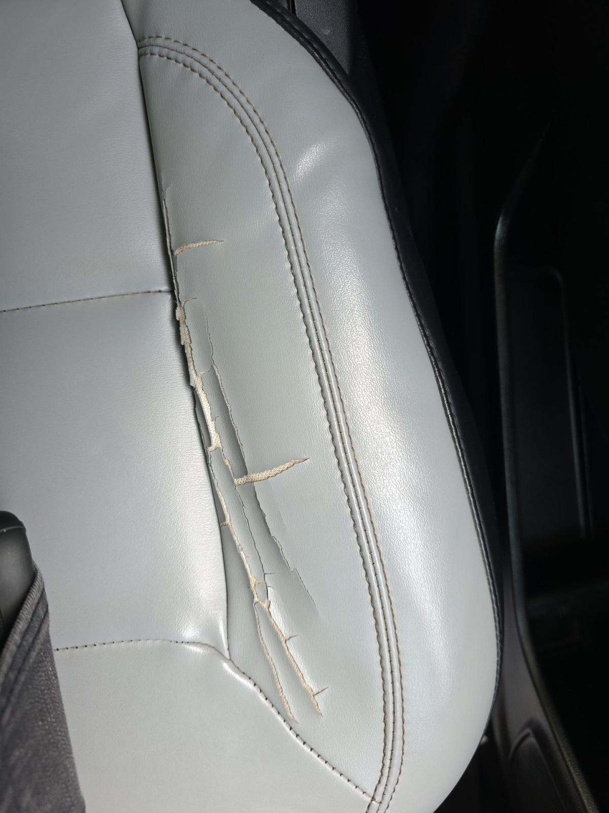 2021 Ford Explorer XLT RWD