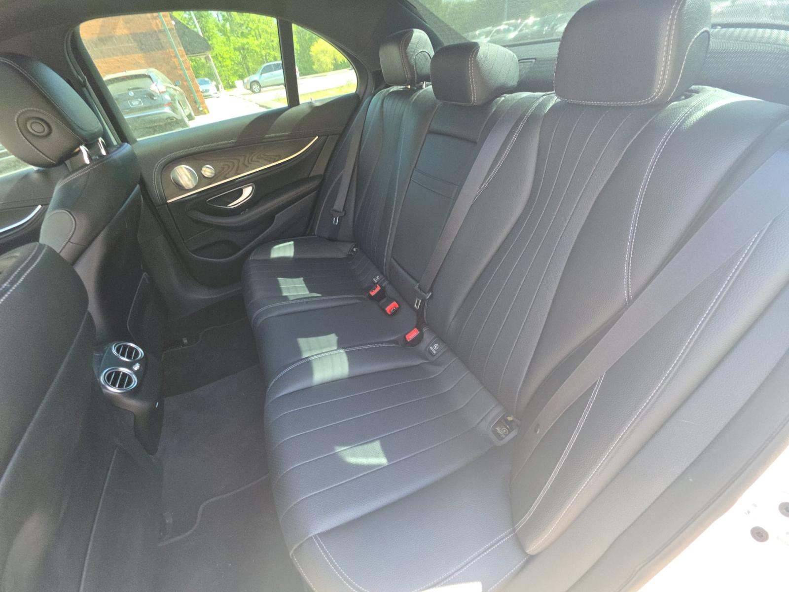 MERCEDES-BENZ E-CLASS - 9