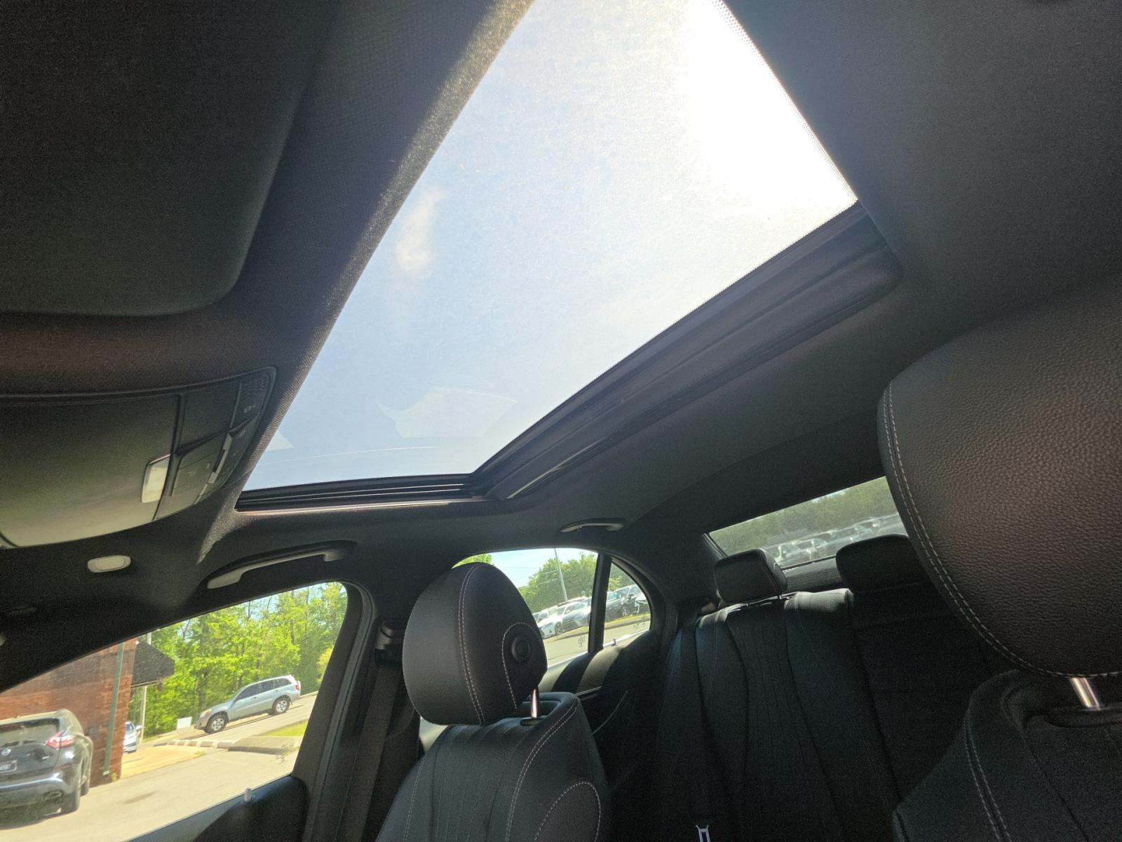 MERCEDES-BENZ E-CLASS - 7