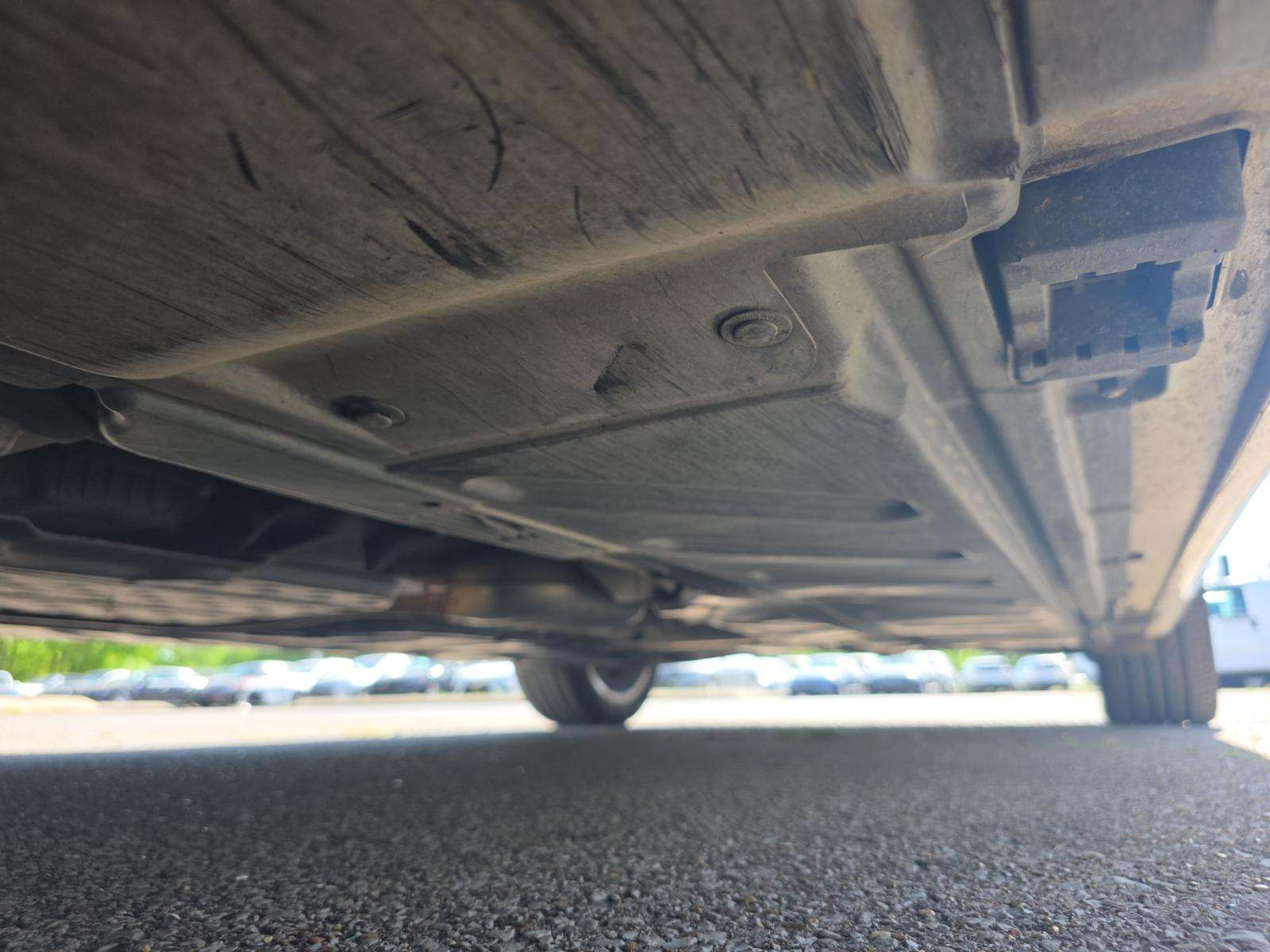 MERCEDES-BENZ E-CLASS - 3