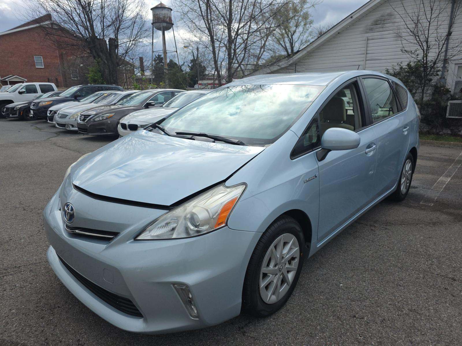 TOYOTA PRIUS - 1