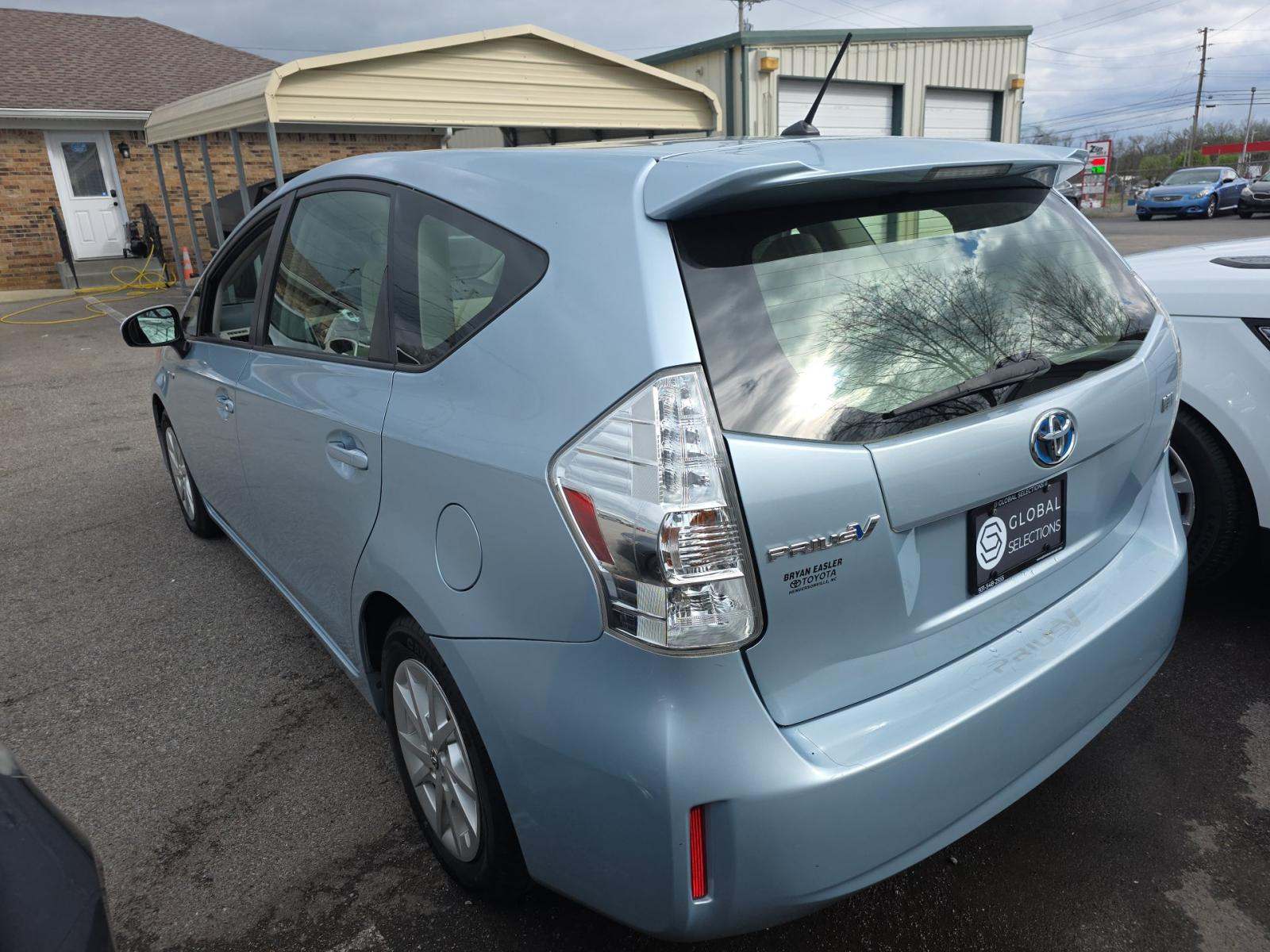 TOYOTA PRIUS - 2