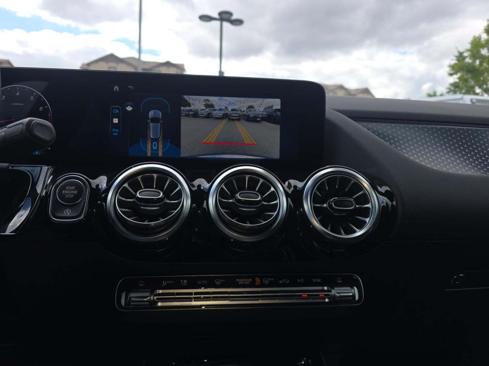 MERCEDES-BENZ GLA-CLASS - 6