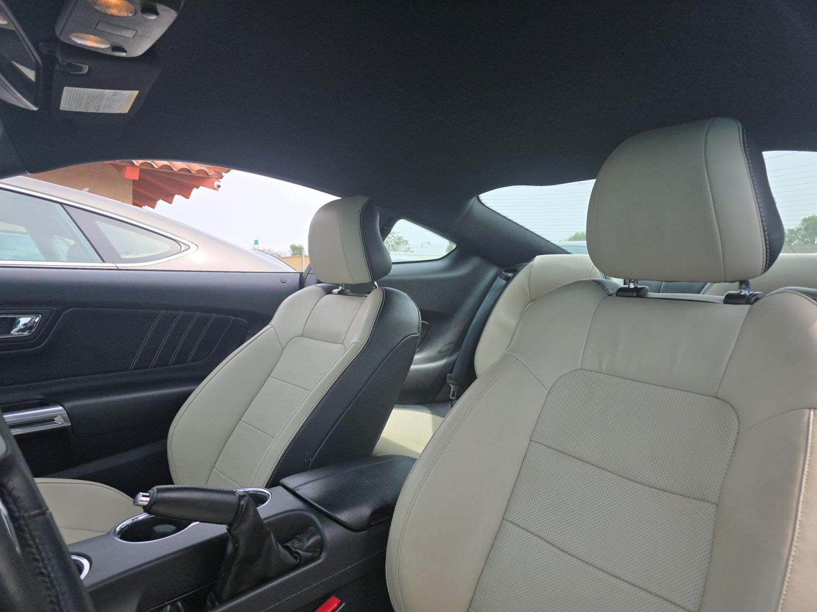 2015 Ford Mustang GT Premium RWD