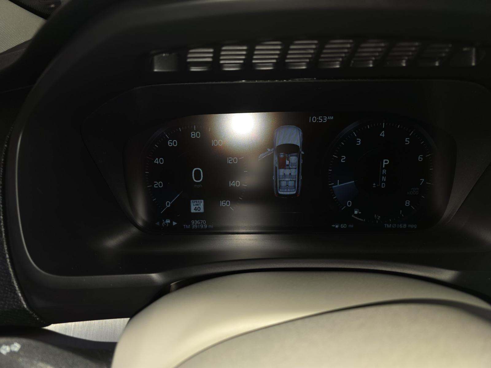 2021 Volvo XC90 T5 Momentum AWD