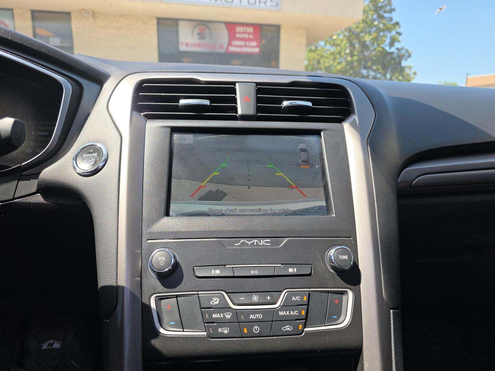 FORD FUSION - 10