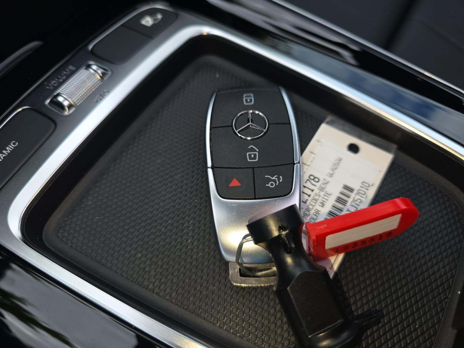 MERCEDES-BENZ GLA-CLASS - 8