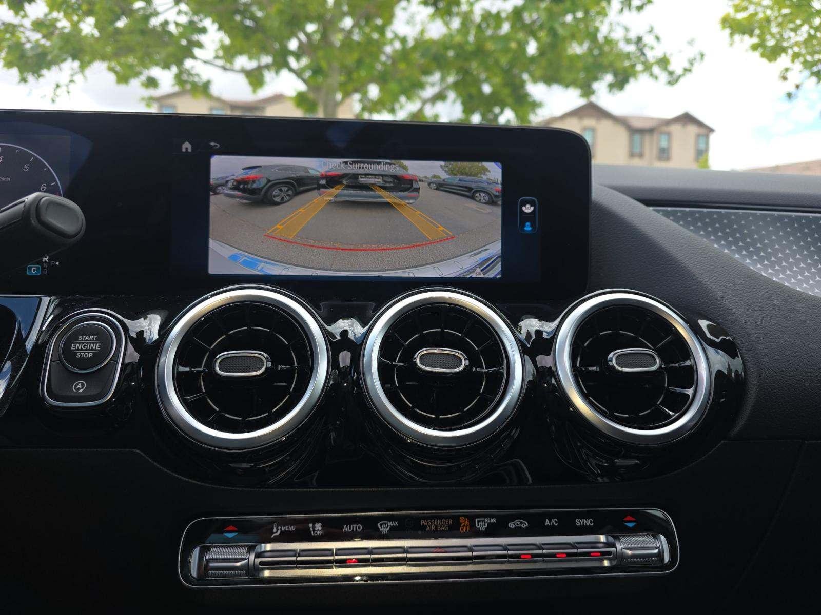 MERCEDES-BENZ GLA-CLASS - 10