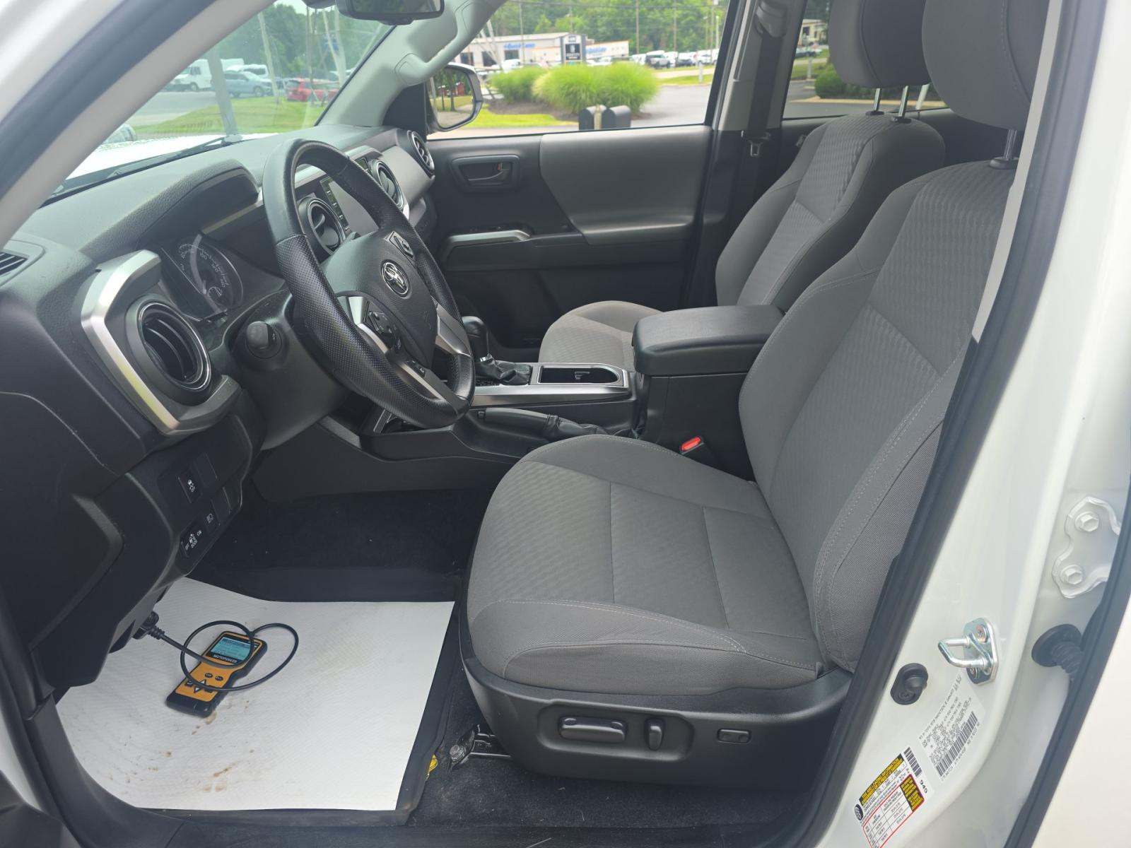 2023 Toyota Tacoma SR5 AWD