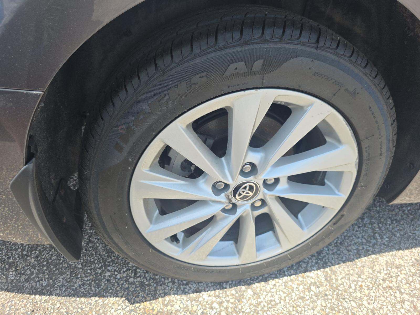 2024 Toyota Camry SE FWD