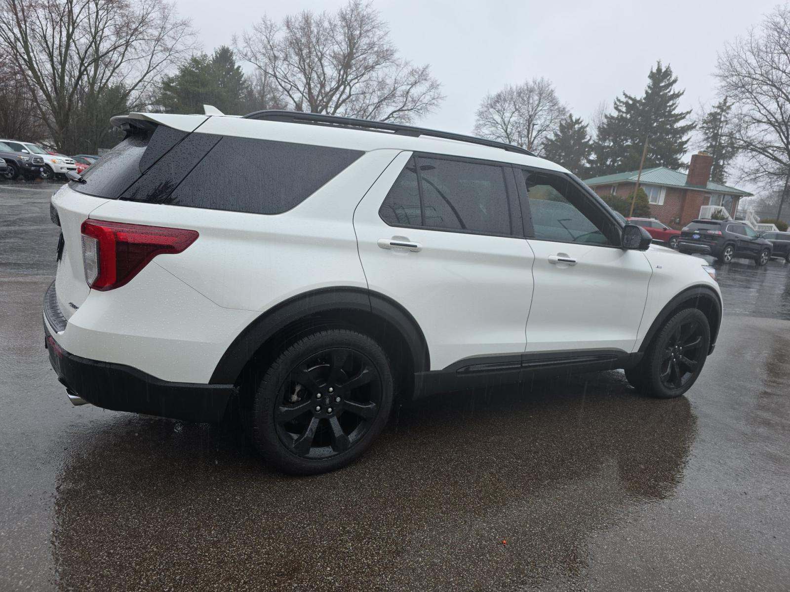 2024 Ford Explorer ST-Line AWD
