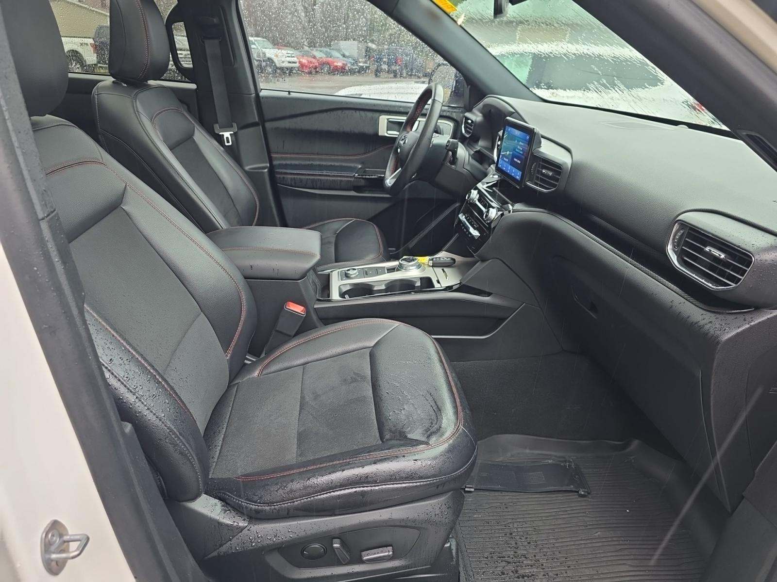 2024 Ford Explorer ST-Line AWD