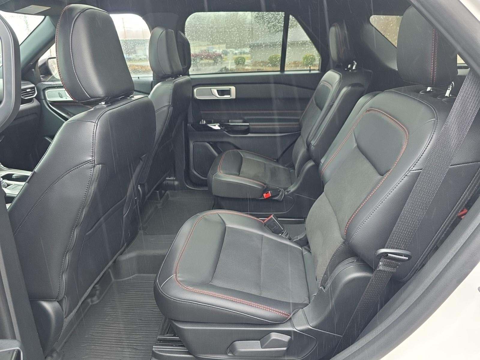 2024 Ford Explorer ST-Line AWD