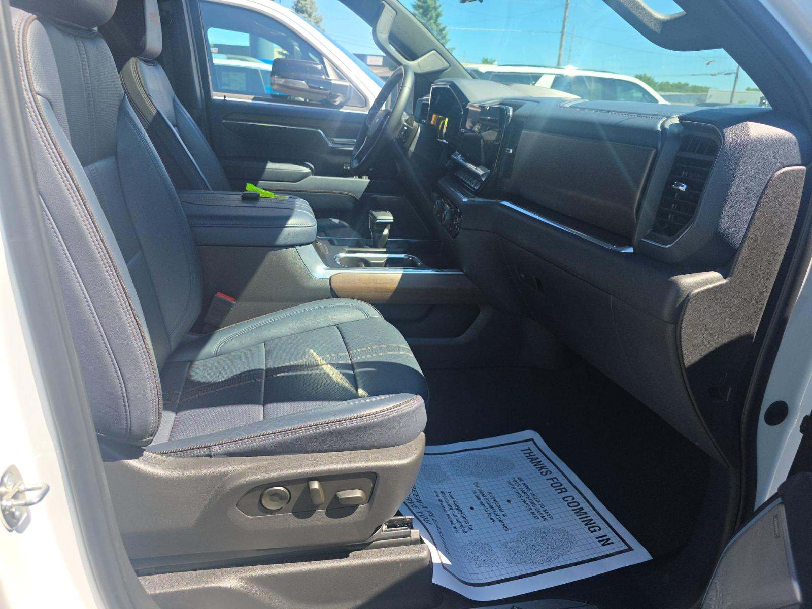 2023 Chevrolet Silverado 1500 High Country AWD