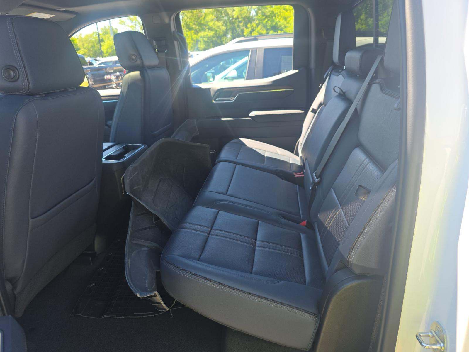 2023 Chevrolet Silverado 1500 High Country AWD