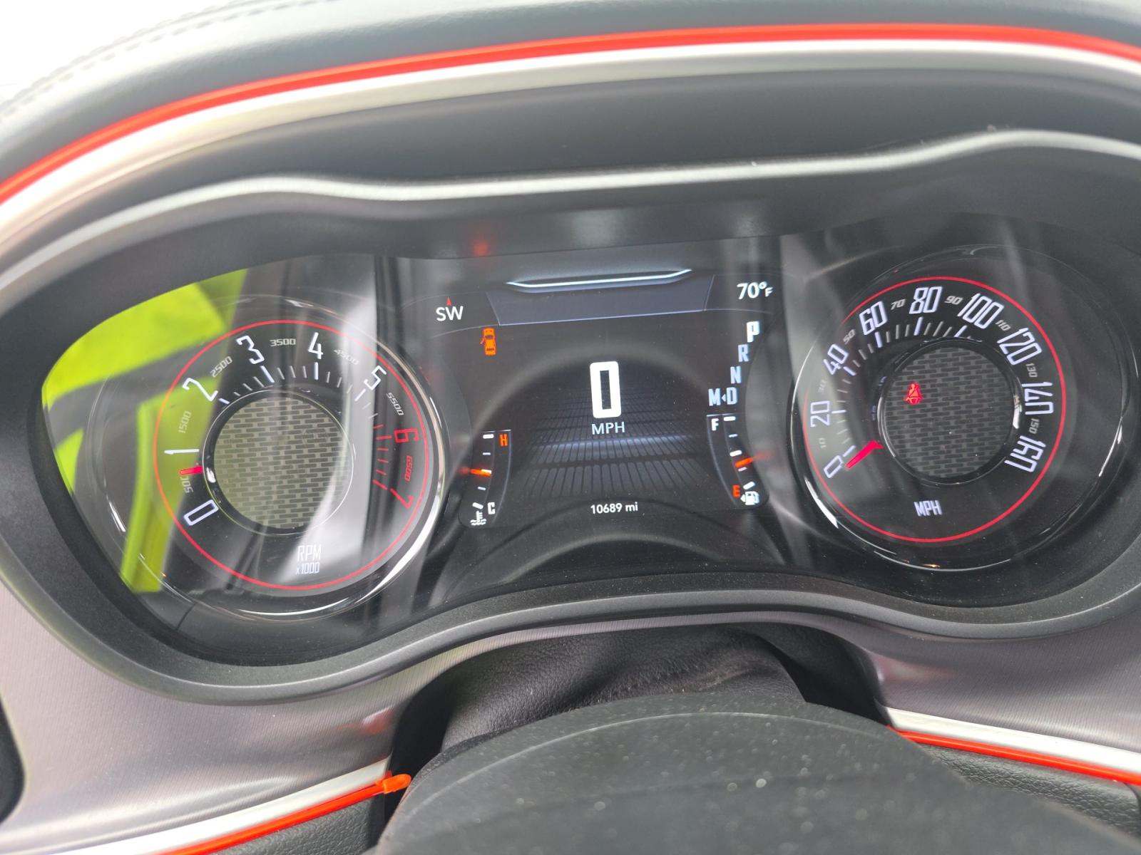 DODGE CHALLENGER - 9