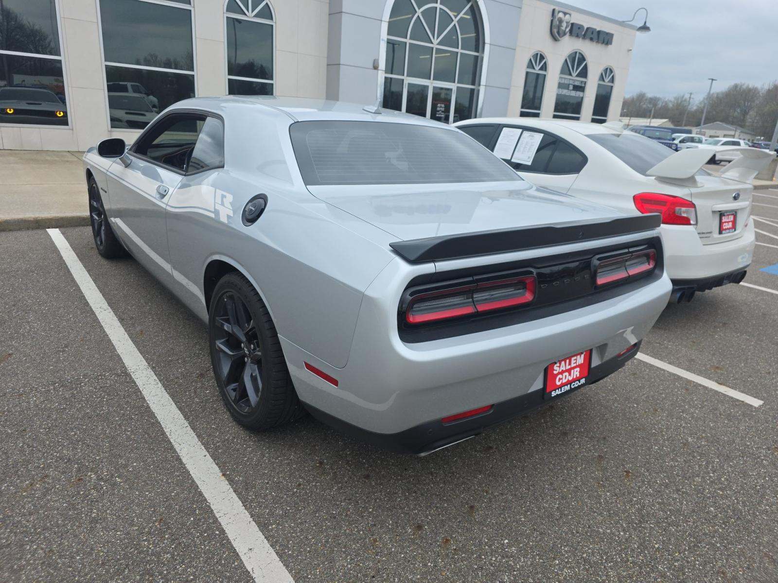 DODGE CHALLENGER - 2