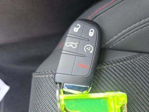 DODGE PLUG-IN HYBRID R/T - 8