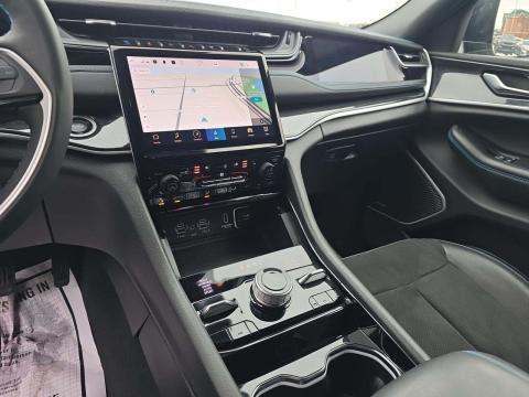 JEEP 4XE TRAILHAWK - 10