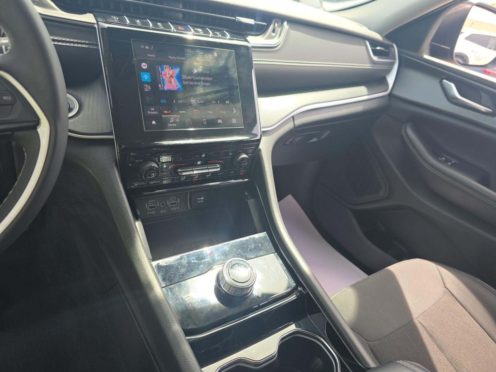 JEEP GRAND CHEROKEE - 10