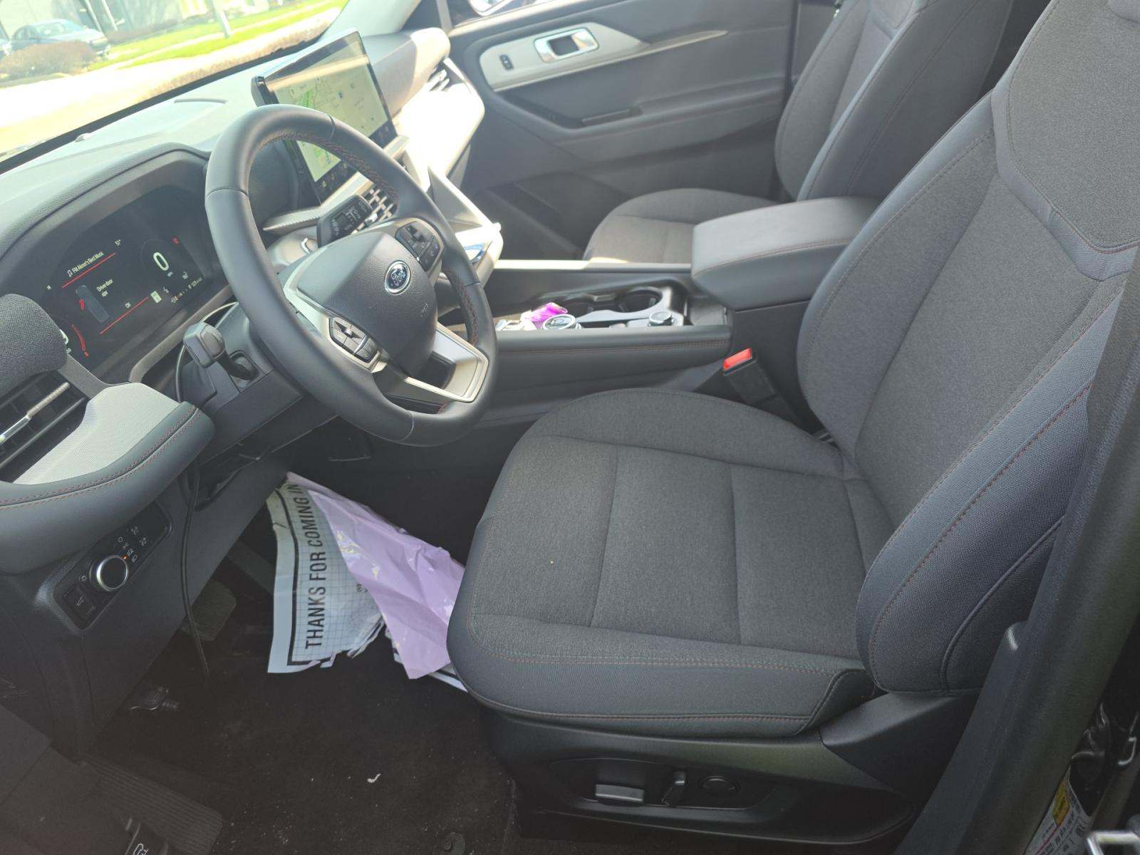 2025 Ford Explorer Active AWD